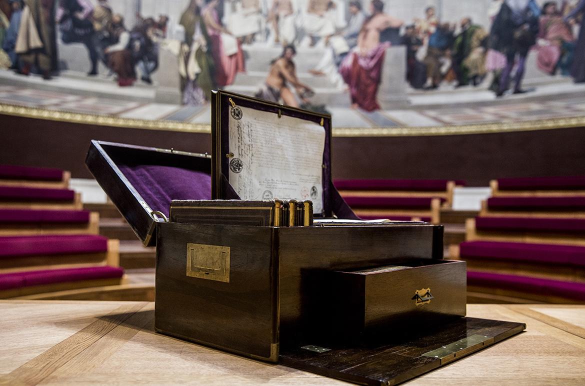 Le coffre-reliquaire d’Héloïse et Abélard